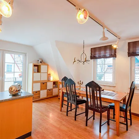 Haus Kormoran, Held Zingst